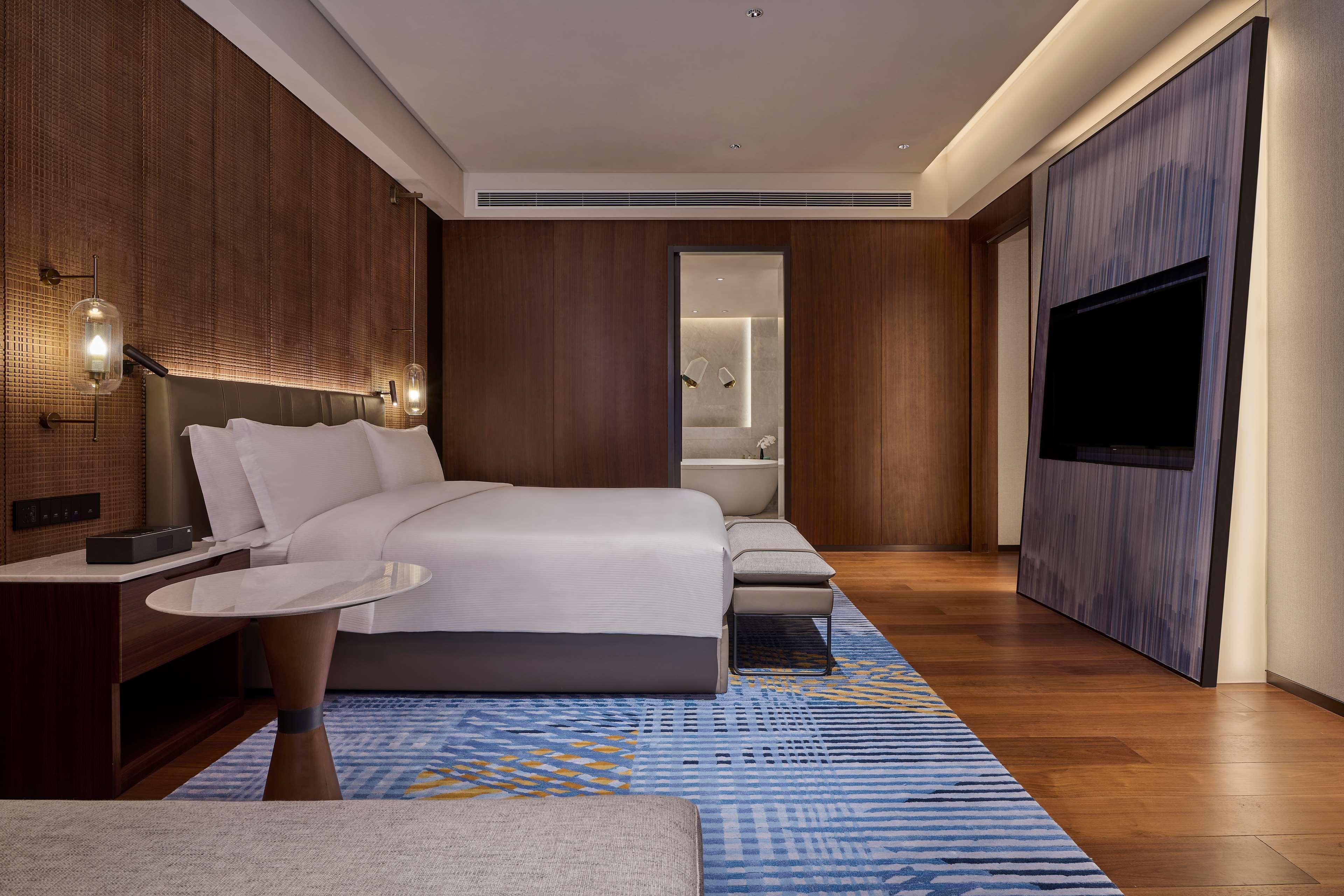 Hilton Chongqing Liangjiang New Area Hotel Exterior photo