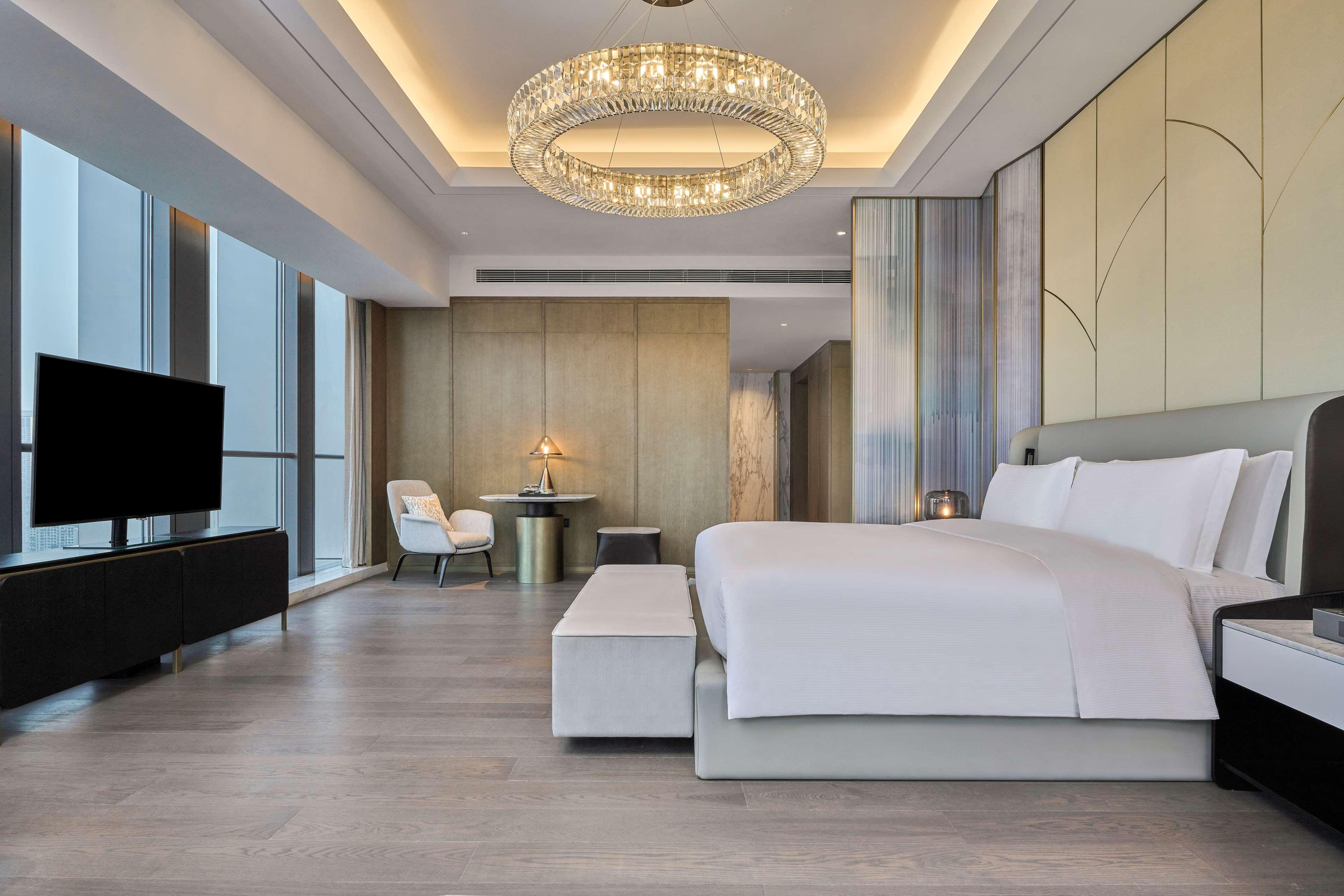 Hilton Chongqing Liangjiang New Area Hotel Exterior photo