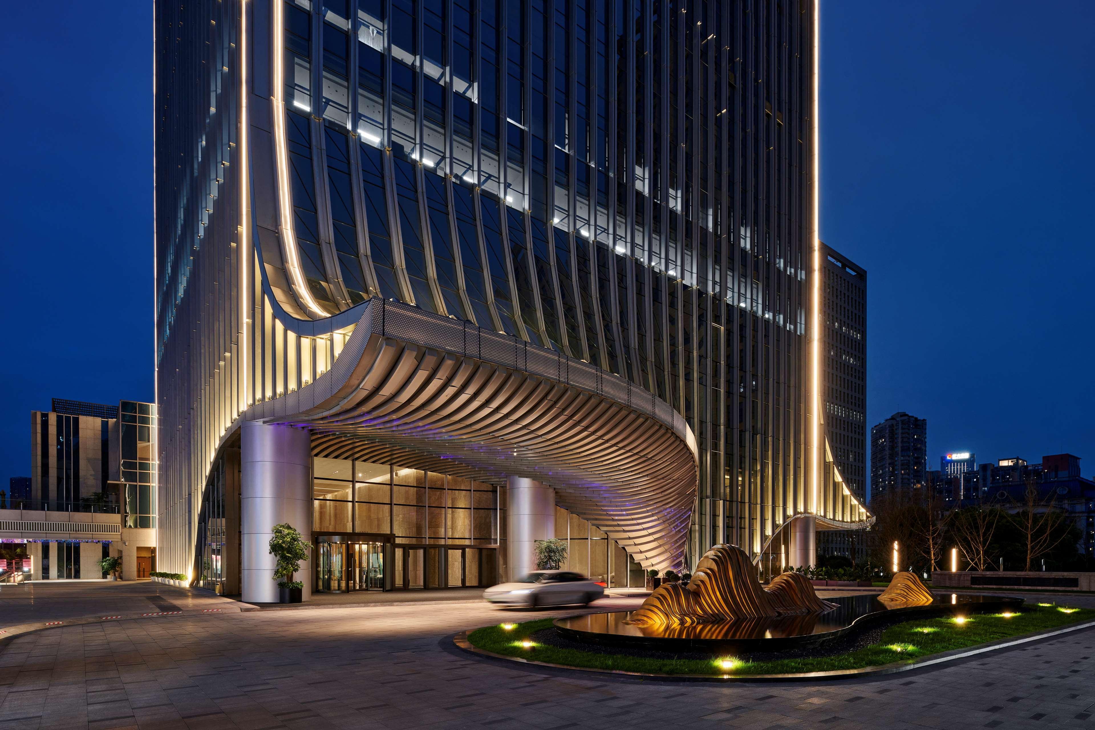 Hilton Chongqing Liangjiang New Area Hotel Exterior photo